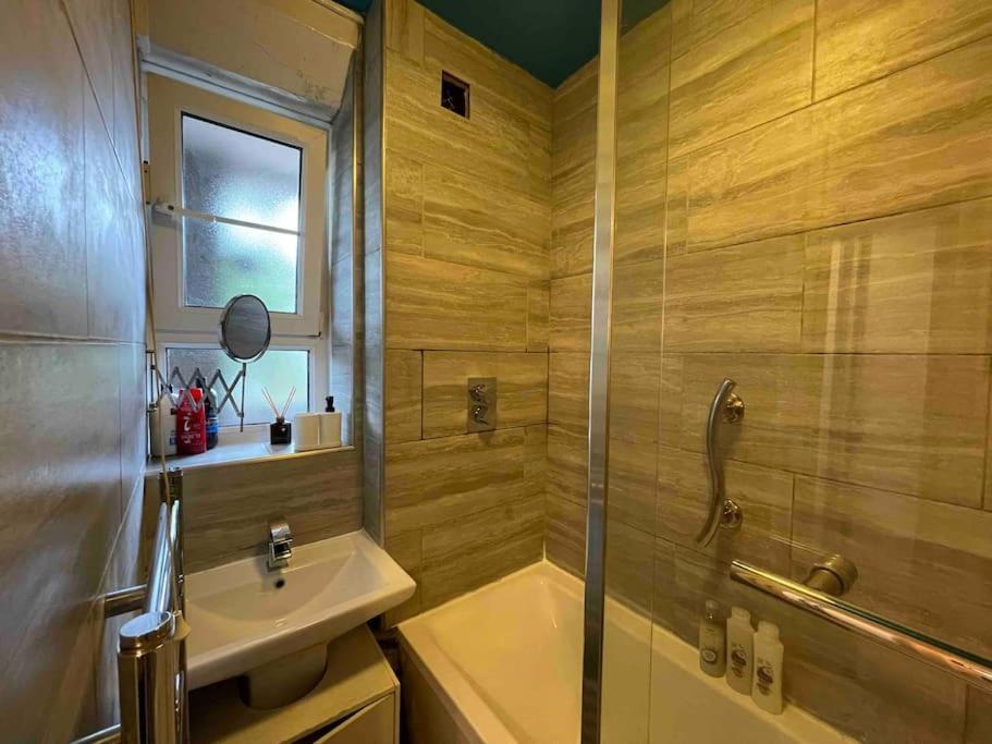 Apartament Brixton And Oval Londra